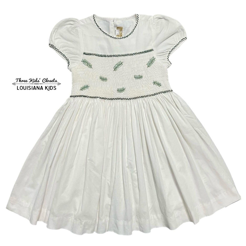 Antoinette Paris 6Y Girls Winter White Corduroy Smocked Christmas Holiday  Dress